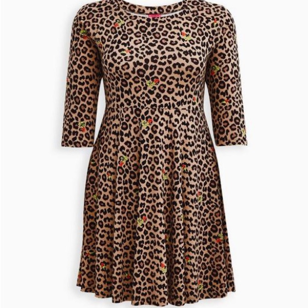 Betsey Johnson leopard print midi dress